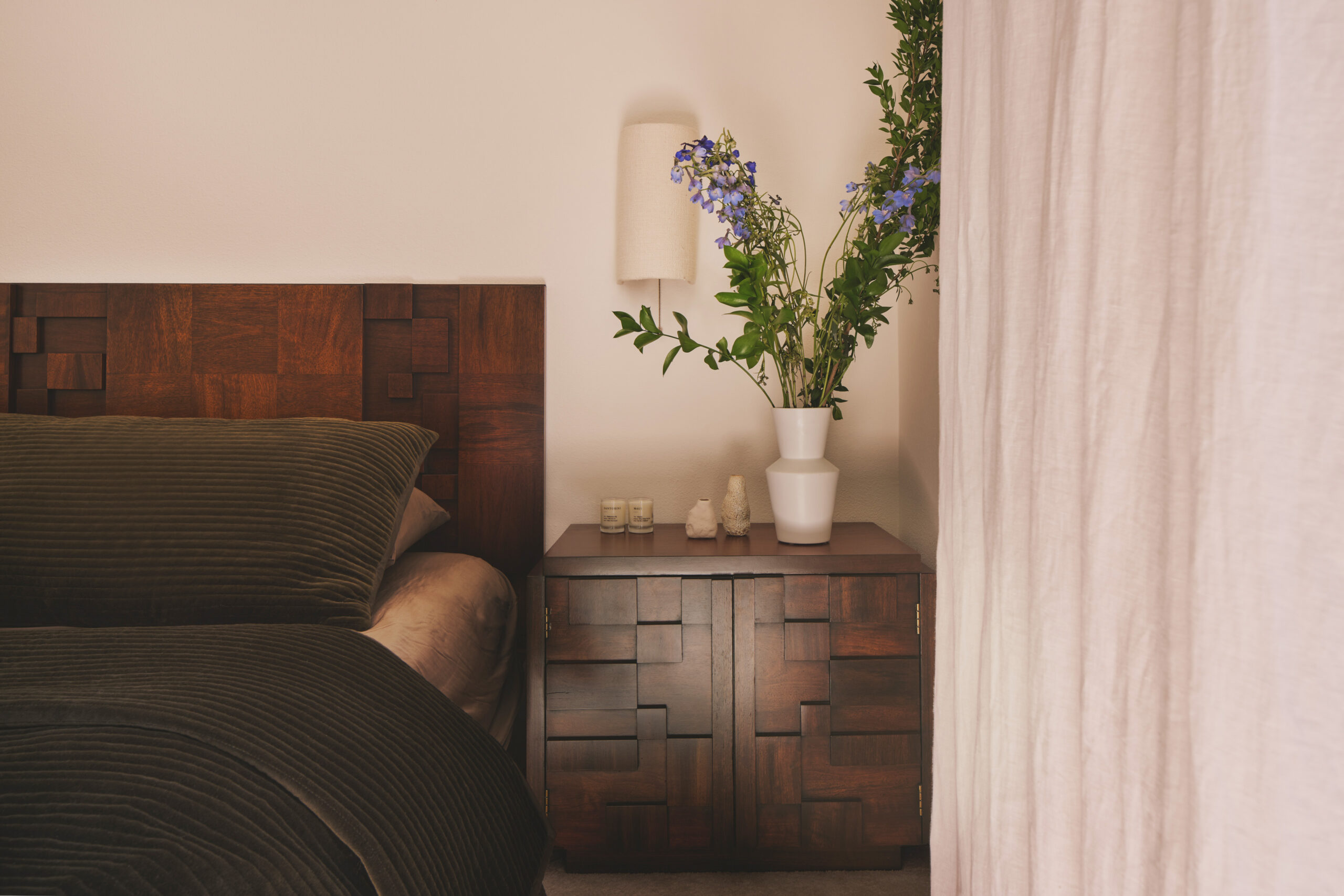 calabasas-luxury-living-room-design 2