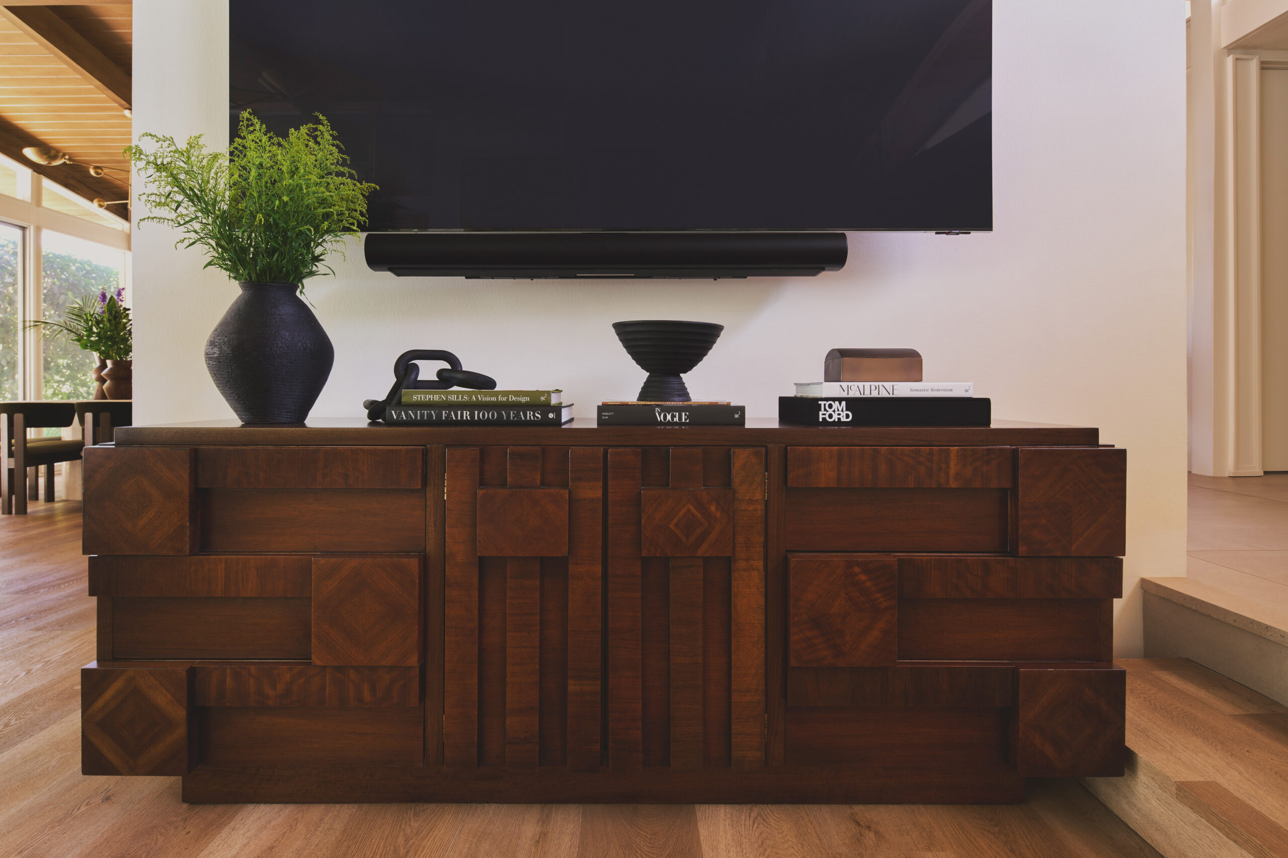 calabasas-luxury-living-room-design