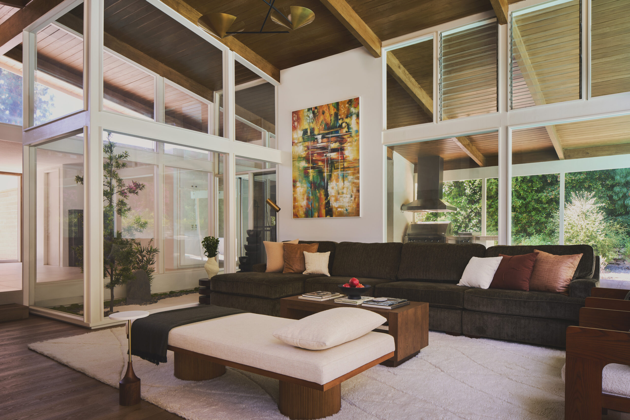 hidden-hills-luxury-living-room-design 3