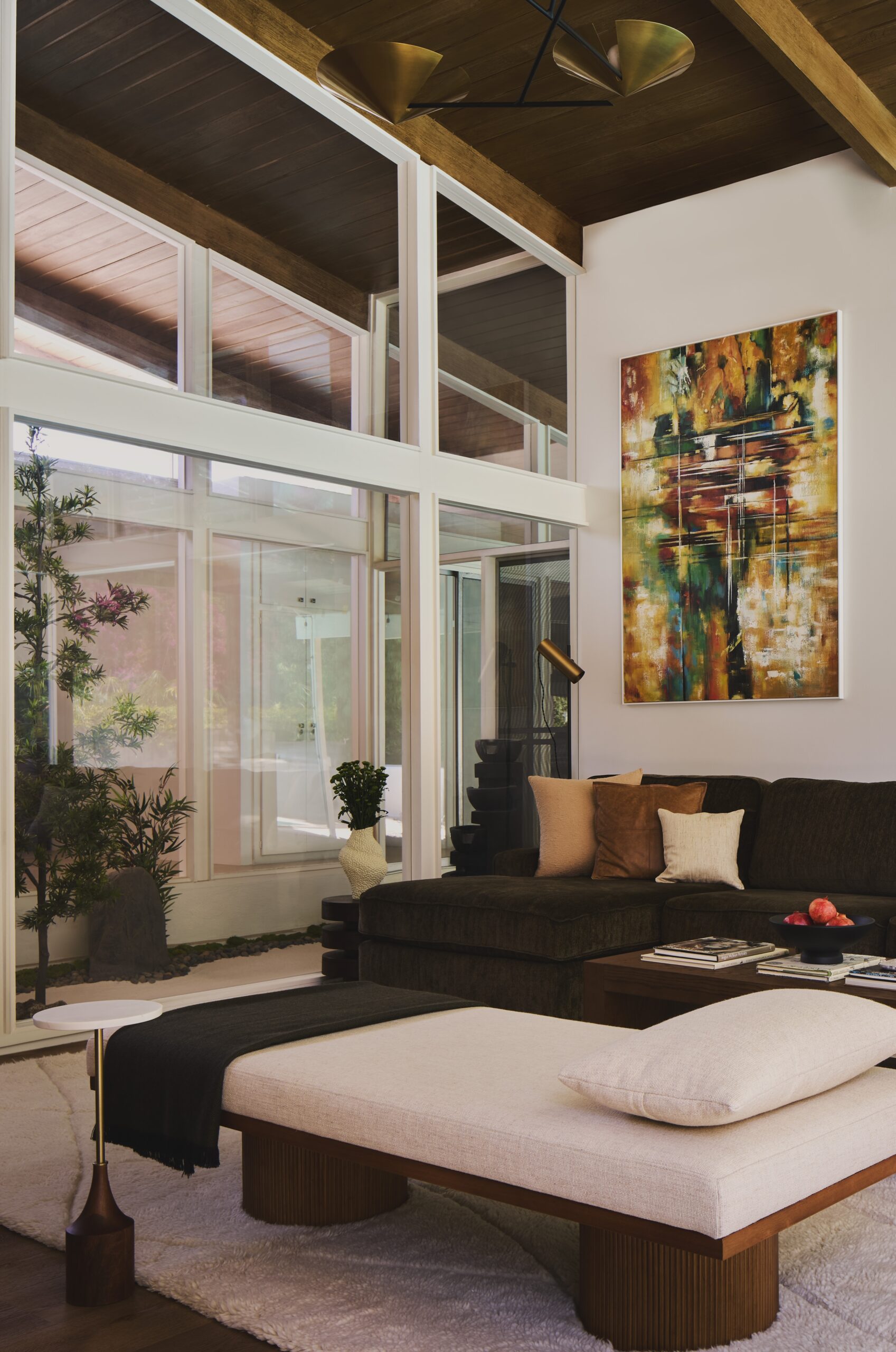 hidden hills-luxury-living-room-design 4